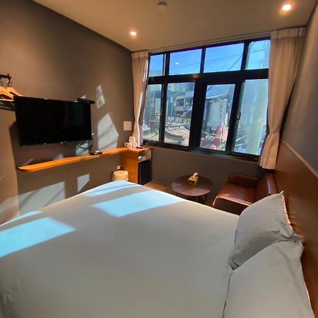 良文旅2館ryou Hotel Vintage - II Tainan Esterno foto