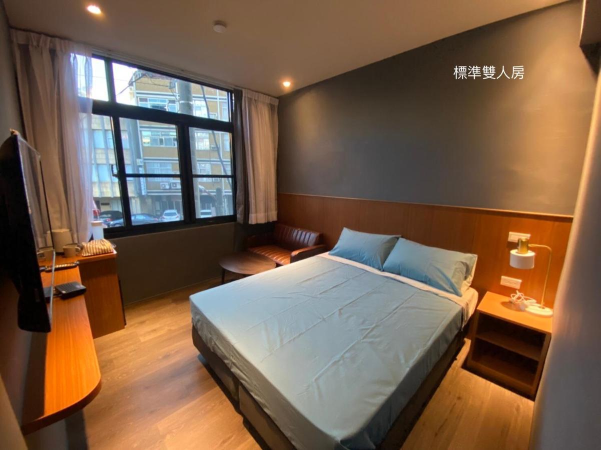良文旅2館ryou Hotel Vintage - II Tainan Esterno foto