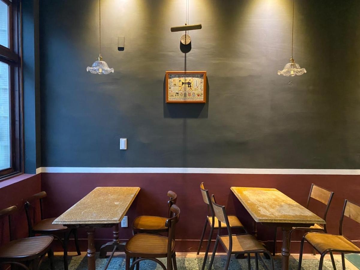 良文旅2館ryou Hotel Vintage - II Tainan Esterno foto