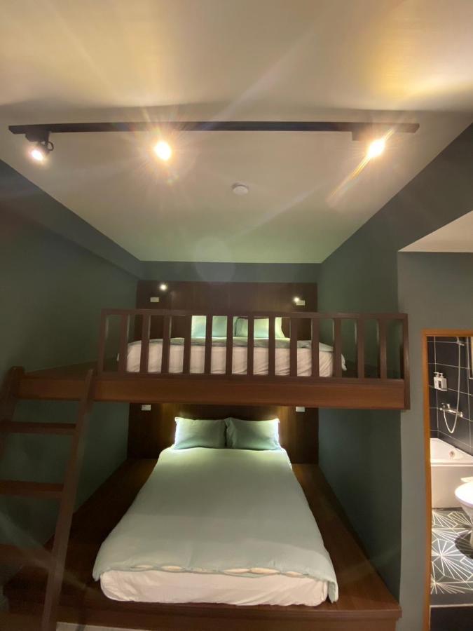 良文旅2館ryou Hotel Vintage - II Tainan Esterno foto
