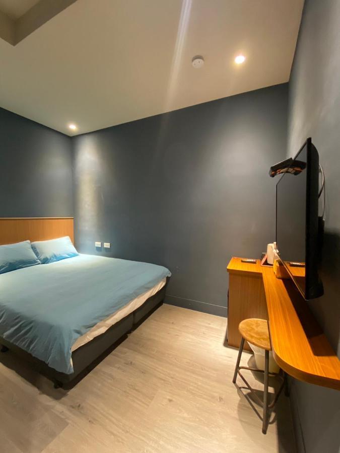 良文旅2館ryou Hotel Vintage - II Tainan Esterno foto