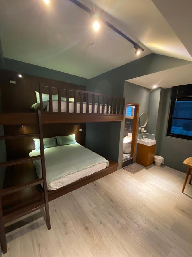 良文旅2館ryou Hotel Vintage - II Tainan Esterno foto